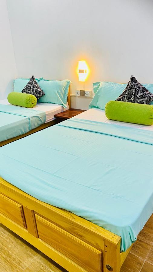 Lali Beach Villa Тринкомали Экстерьер фото